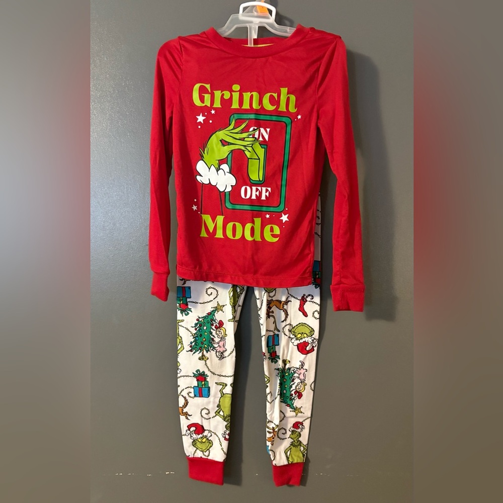 Brand new Red The Grinch Brand Kids Pajamas, size 6 (fits 4-5).